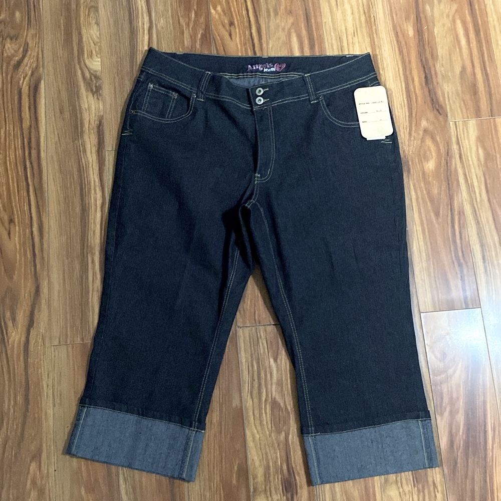 NWT Angels Jeans Hipster Capris, Size 24